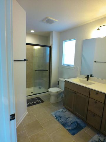 N114W7191 Oakmont DRIVE, Cedarburg, WI 53012