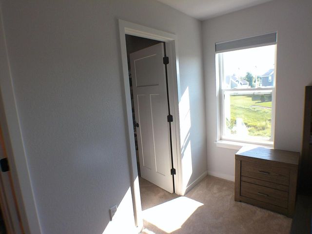 N114W7191 Oakmont DRIVE, Cedarburg, WI 53012