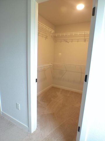 N114W7191 Oakmont DRIVE, Cedarburg, WI 53012