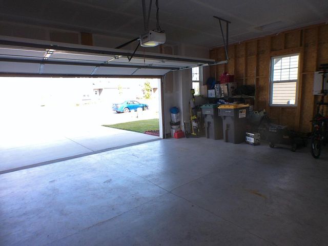 N114W7191 Oakmont DRIVE, Cedarburg, WI 53012