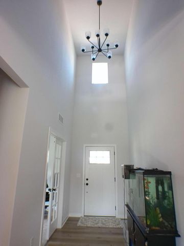 N114W7191 Oakmont DRIVE, Cedarburg, WI 53012