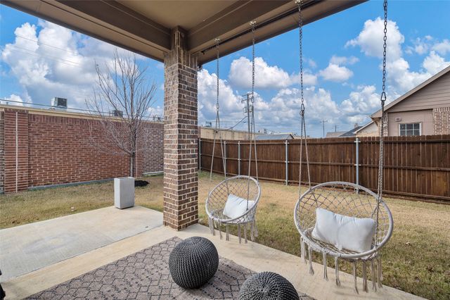 1310 Venezia Lane, Lewisville, TX 75077