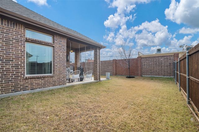 1310 Venezia Lane, Lewisville, TX 75077