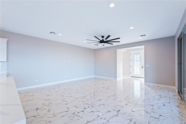 3183 Secret Pass Canyon Drive, Bullhead City, AZ 86429