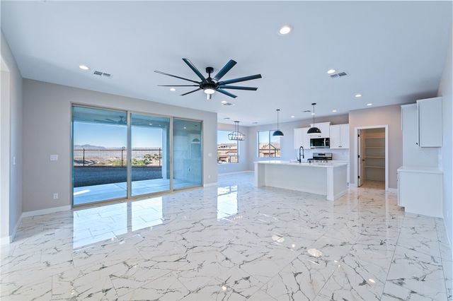 3183 Secret Pass Canyon Drive, Bullhead City, AZ 86429