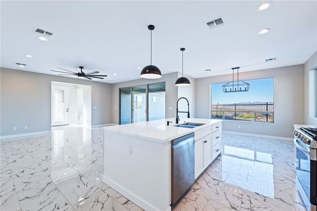 3183 Secret Pass Canyon Drive, Bullhead City, AZ 86429