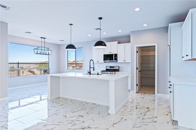 3183 Secret Pass Canyon Drive, Bullhead City, AZ 86429