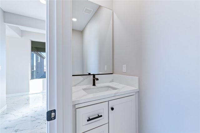 3183 Secret Pass Canyon Drive, Bullhead City, AZ 86429