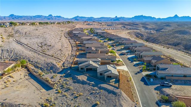 3183 Secret Pass Canyon Drive, Bullhead City, AZ 86429