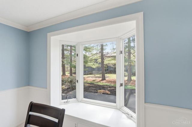 10701 Old Pond Drive, Montgomery, OH 45249