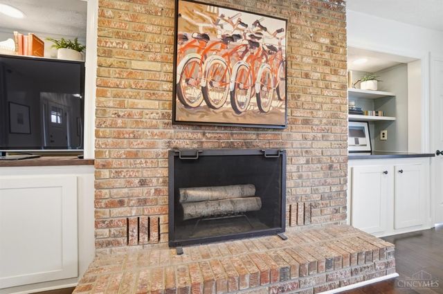 10701 Old Pond Drive, Montgomery, OH 45249