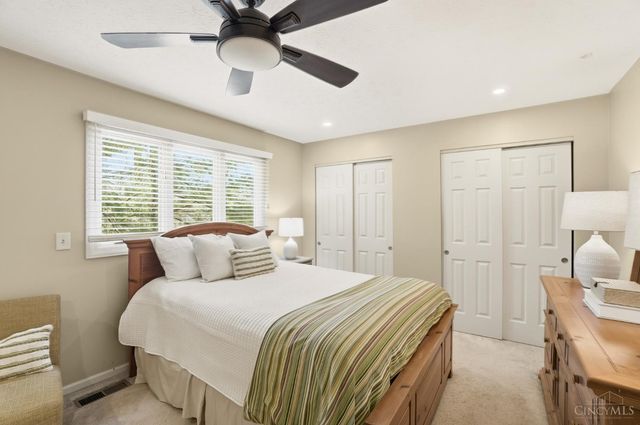 10701 Old Pond Drive, Montgomery, OH 45249