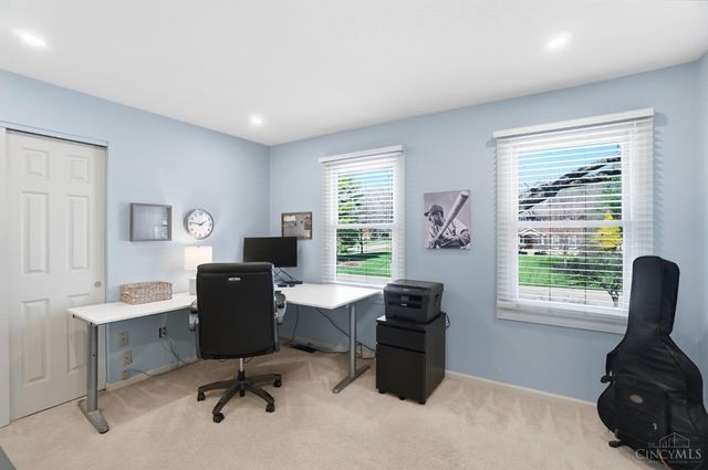 10701 Old Pond Drive, Montgomery, OH 45249