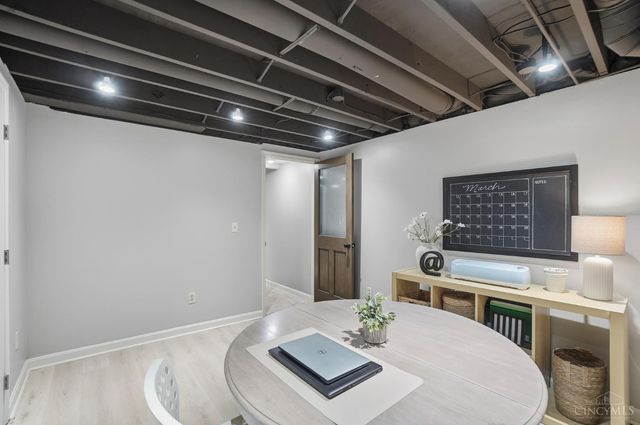 10701 Old Pond Drive, Montgomery, OH 45249