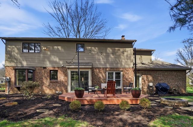 10701 Old Pond Drive, Montgomery, OH 45249