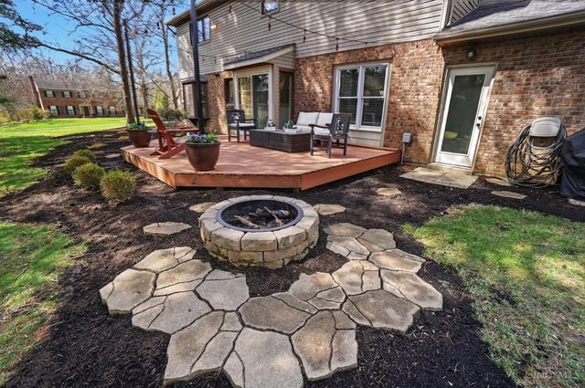 10701 Old Pond Drive, Montgomery, OH 45249