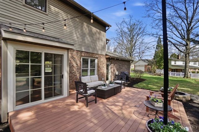 10701 Old Pond Drive, Montgomery, OH 45249