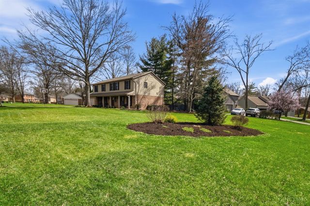 10701 Old Pond Drive, Montgomery, OH 45249