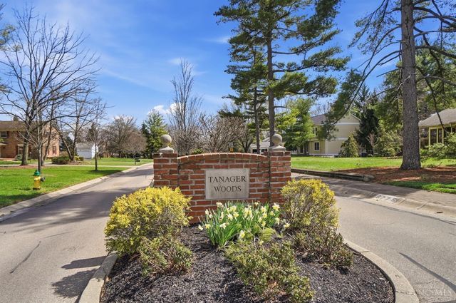 10701 Old Pond Drive, Montgomery, OH 45249