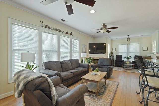 8813 Whitefield Avenue, Savannah, GA 31406