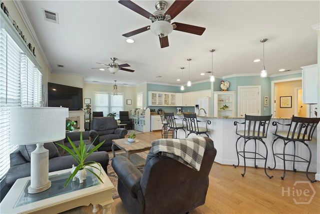 8813 Whitefield Avenue, Savannah, GA 31406