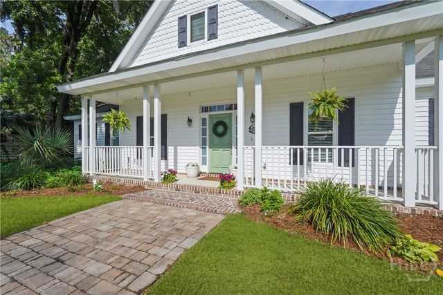8813 Whitefield Avenue, Savannah, GA 31406