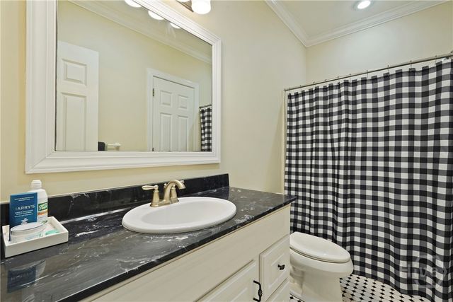 8813 Whitefield Avenue, Savannah, GA 31406