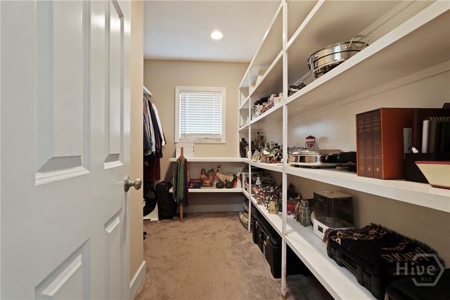 8813 Whitefield Avenue, Savannah, GA 31406