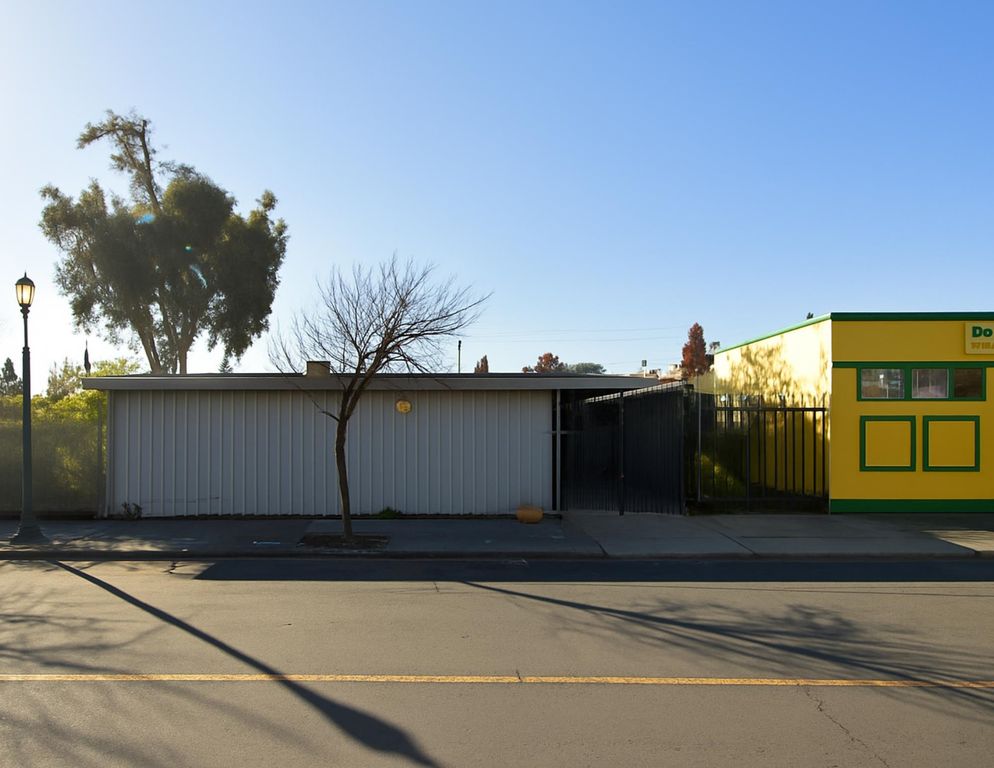 10329 Macarthur Blvd, Oakland, CA 94605