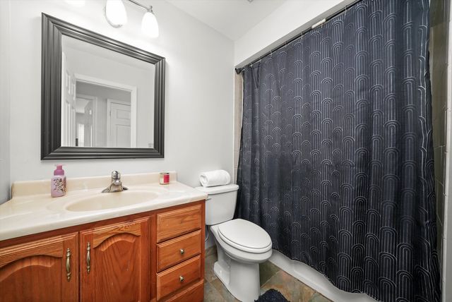 41 Lockman Circle, Elgin, IL 60123