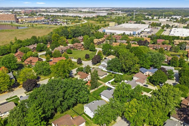 41 Lockman Circle, Elgin, IL 60123