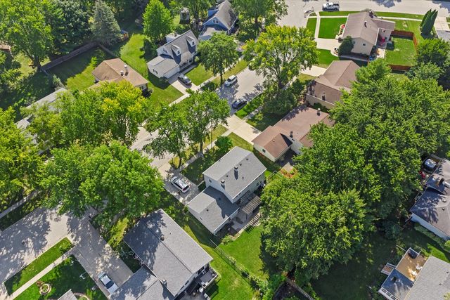 41 Lockman Circle, Elgin, IL 60123