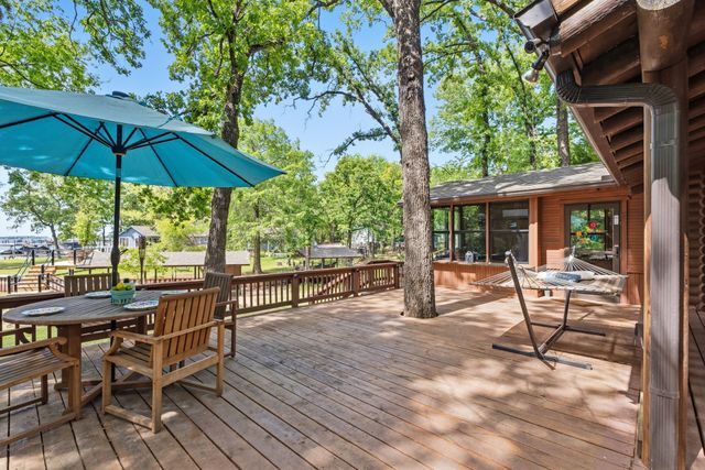 114 Trails End Street, Mabank, TX 75156