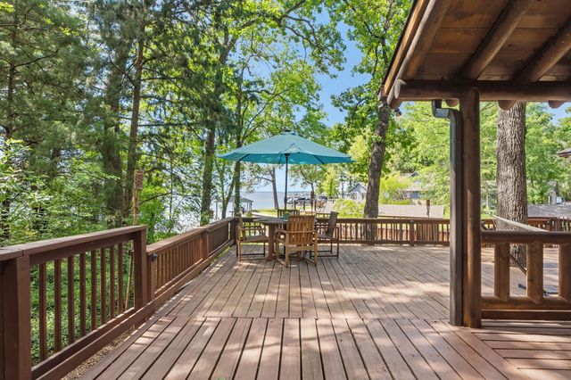 114 Trails End Street, Mabank, TX 75156