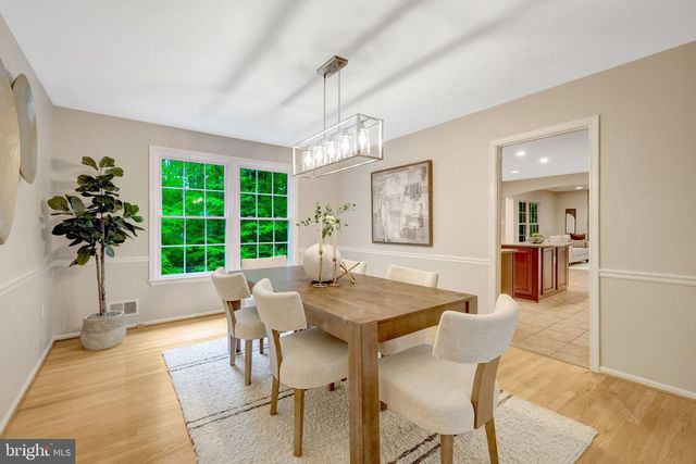 9321 TOVITO DR, Fairfax, VA 22031