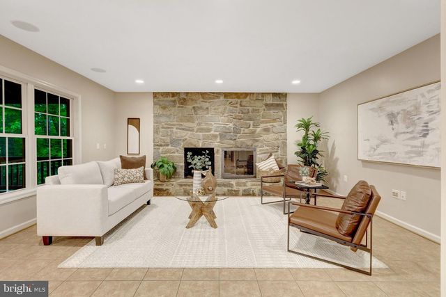 9321 TOVITO DR, Fairfax, VA 22031
