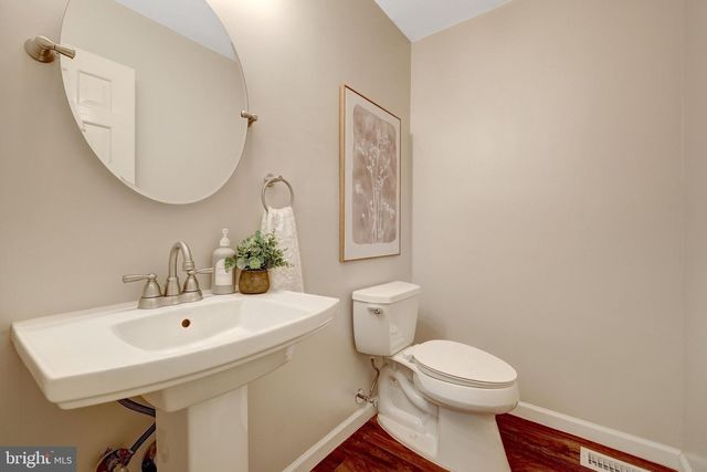 9321 TOVITO DR, Fairfax, VA 22031