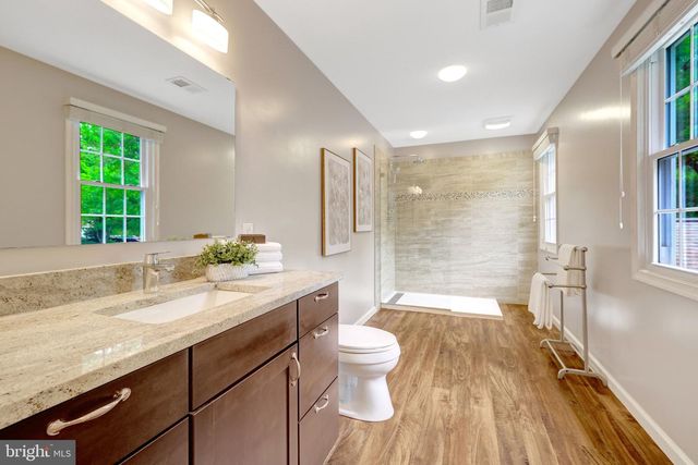 9321 TOVITO DR, Fairfax, VA 22031