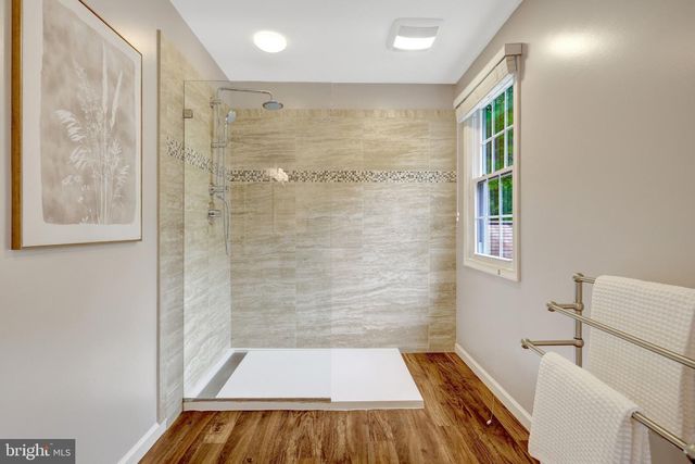 9321 TOVITO DR, Fairfax, VA 22031