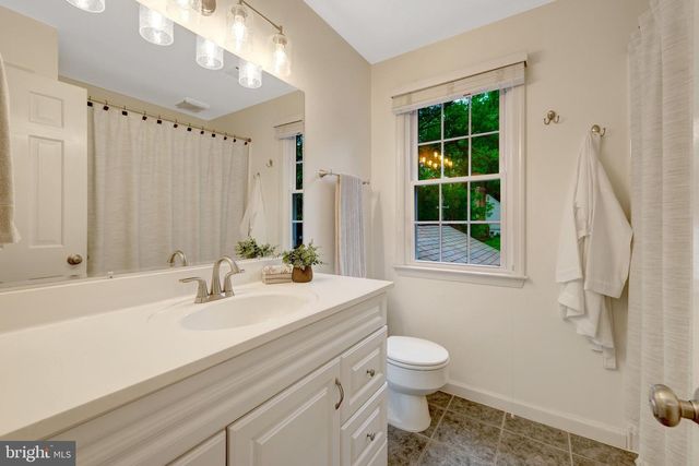9321 TOVITO DR, Fairfax, VA 22031