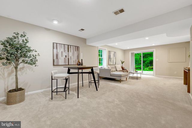 9321 TOVITO DR, Fairfax, VA 22031
