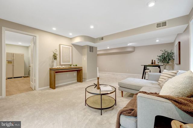 9321 TOVITO DR, Fairfax, VA 22031