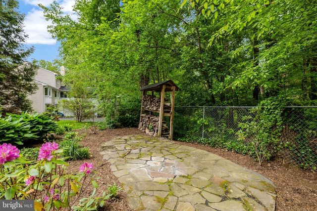 9321 TOVITO DR, Fairfax, VA 22031