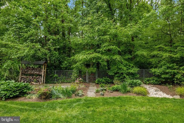 9321 TOVITO DR, Fairfax, VA 22031