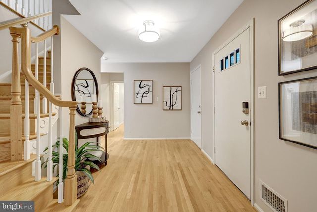 9321 TOVITO DR, Fairfax, VA 22031