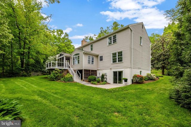 9321 TOVITO DR, Fairfax, VA 22031