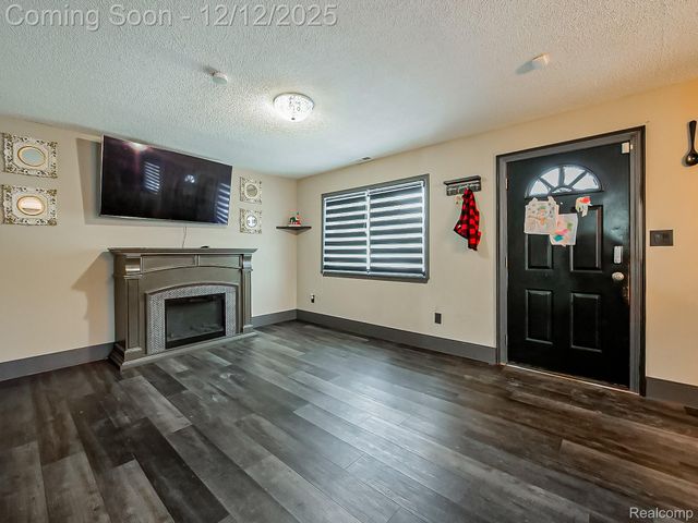 6087 N Parent Street, Westland, MI 48185