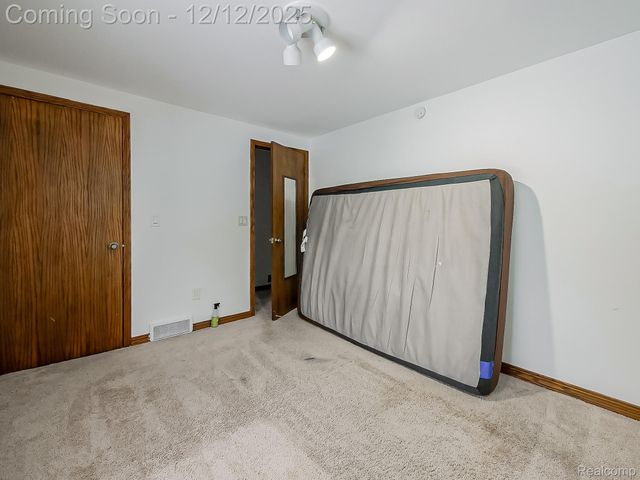 6087 N Parent Street, Westland, MI 48185