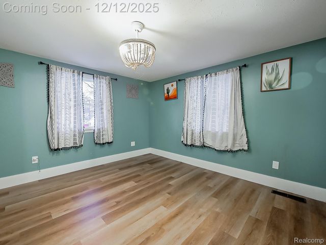 6087 N Parent Street, Westland, MI 48185