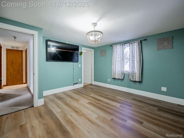 6087 N Parent Street, Westland, MI 48185